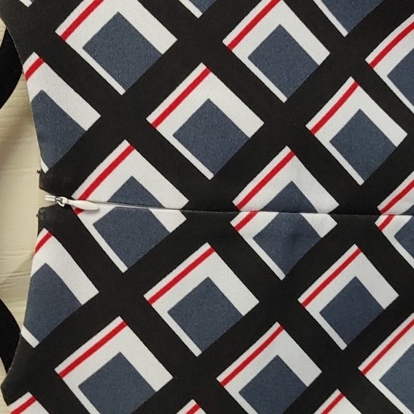 Banana Republic Printed Business Dress - Picture 6 of 12